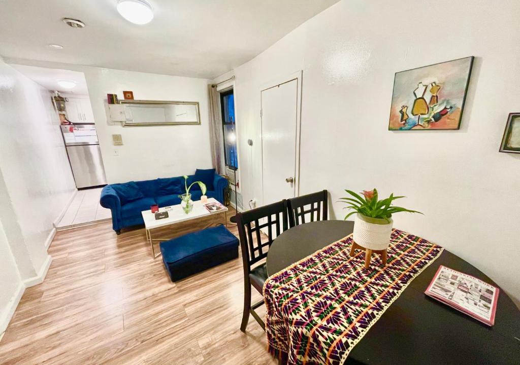 Hunters Point Apartment | 2 Bedrooms Flat 5 minutes from TIMES SQUARE