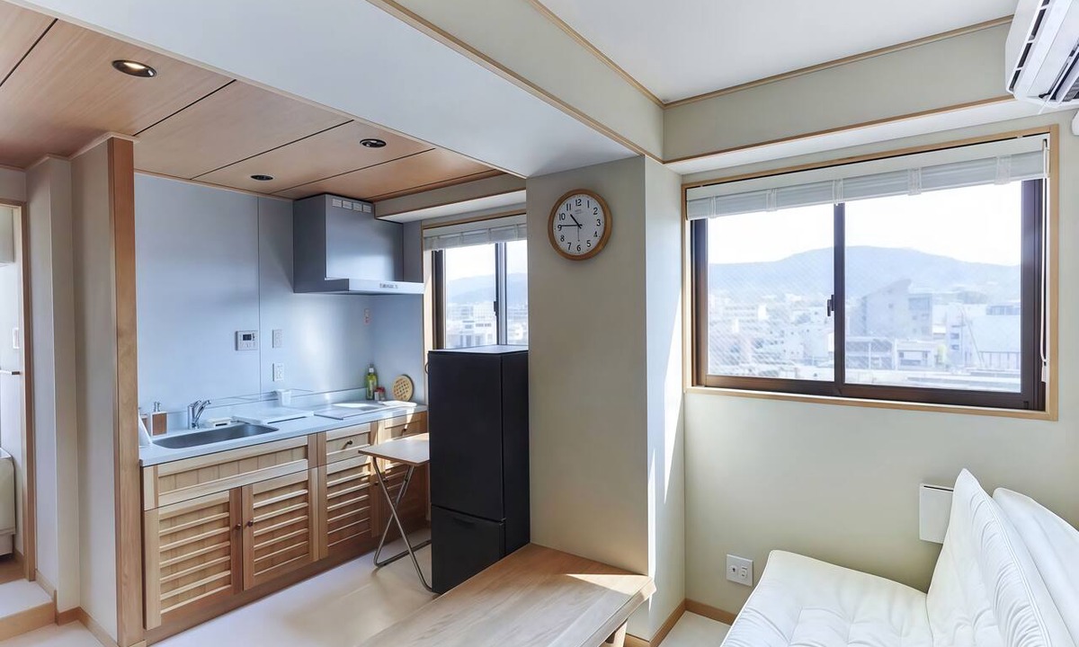 Kamininomiyacho Apartment | 4F | Riverside Suite Near Kyoto Sta. | Wood Bath | Family & Small Group welcome