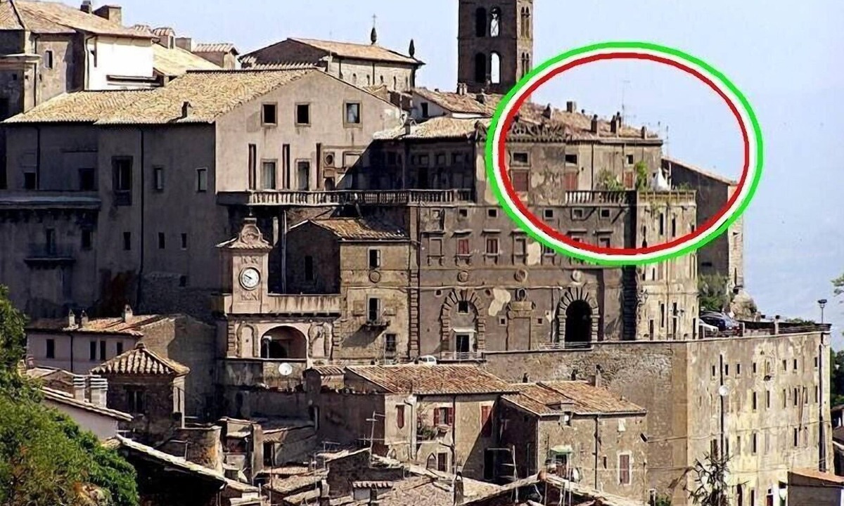 Bomarzo Other | BOMARZO, Rooftop terrace apartment in Orsini-pallace with a great Tiberview.