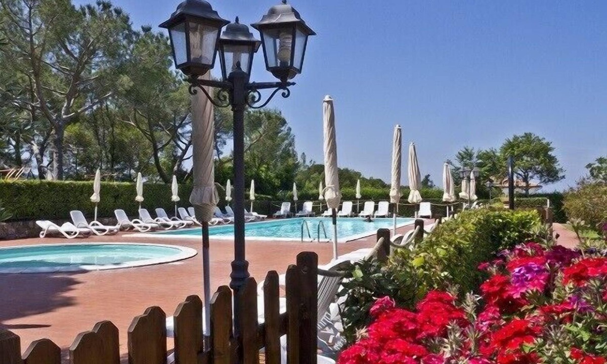 Pomaia Apartment | Borgo di Pomaia - Holiday apartment in the Pisan countryside in Tuscany