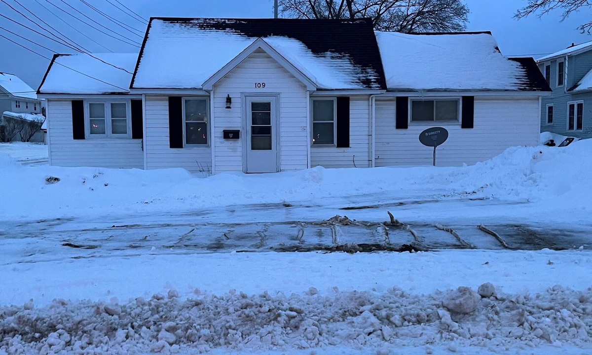 Newberry House | Cozy house ON the ATV/ORV trail located in Newberry. Great for year round fun.