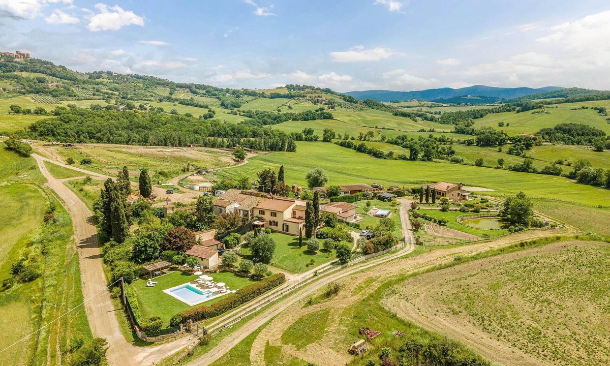 San Macario In Monte House | Gorgeous home in Casole d'Elsa -SI- with WiFi