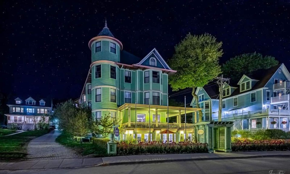 Mackinac Island House | Inn on Mackinac
