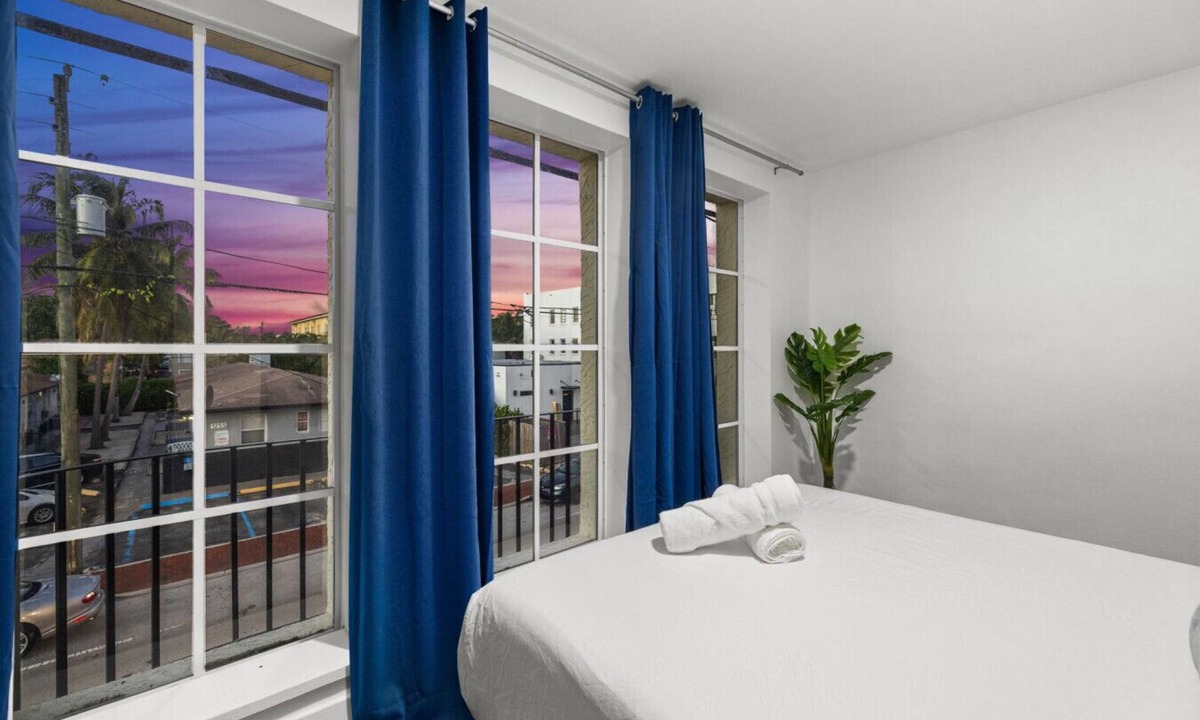 East Little Havana Apartment | KING OF MIAMI - 2bd suite 1 mile from Brickell