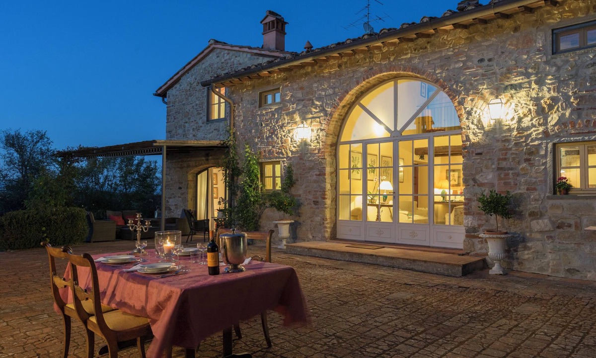 Impruneta Villa | Luxury Tuscan Estate | Heated Pool & Private Concierge