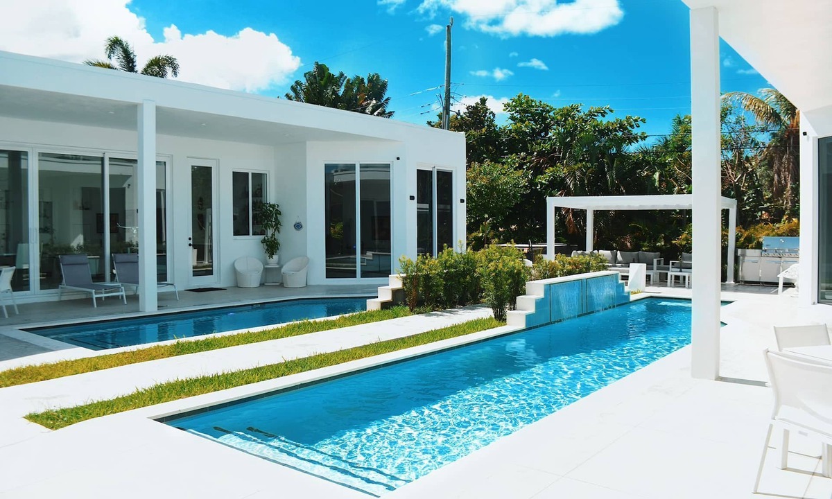 South Middle River House | Men Only Clothing Optional Guesthouse near Wilton Manors