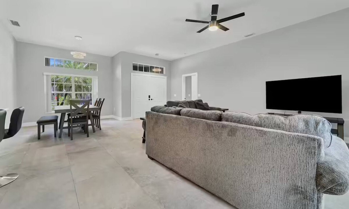 Lake Sarasota House | Paradise Villa- Sarasota
