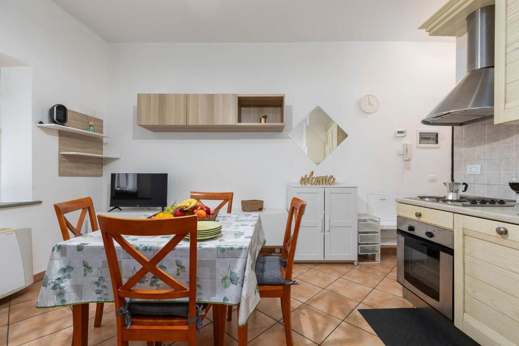 Empoli Apartment | Piazza dei Leoni-Historical Center & Station within Walking Distance