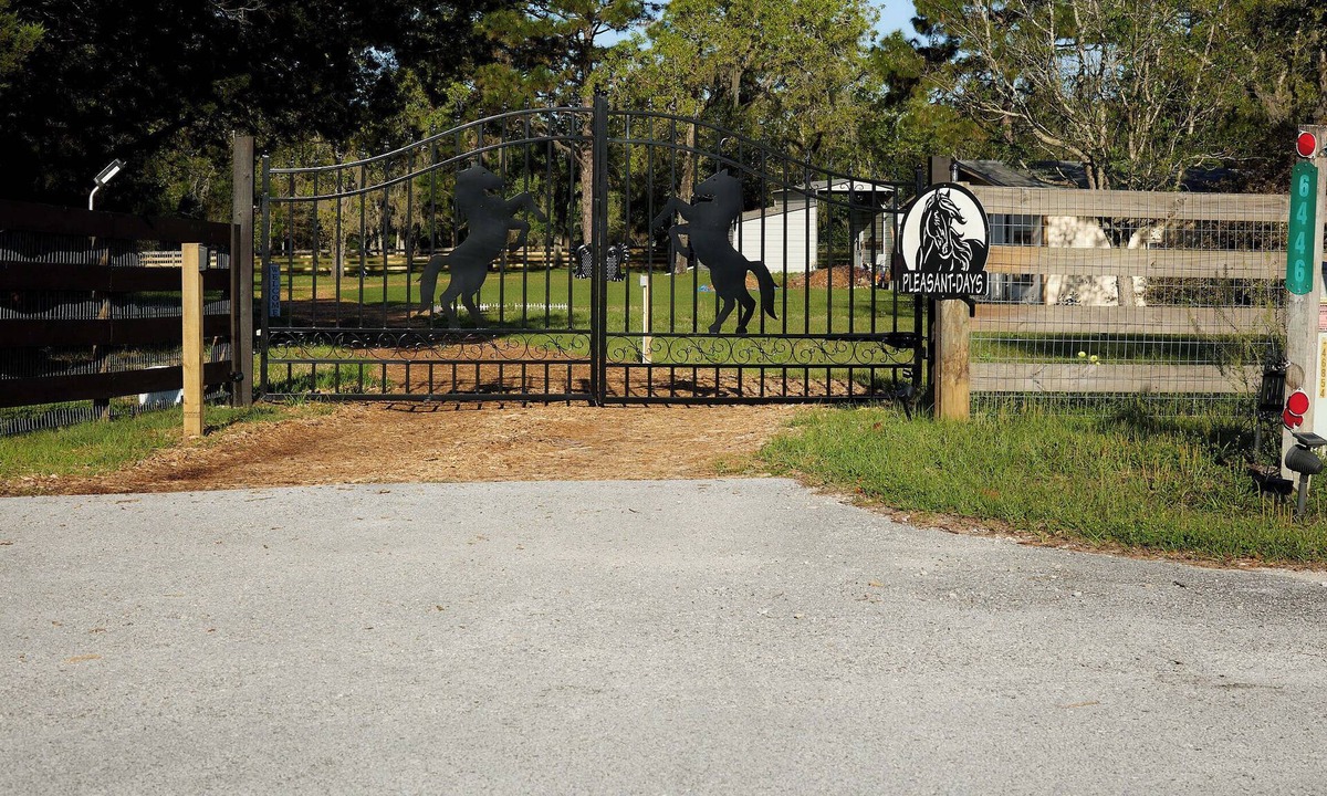 Homosassa Cottage | Pleasant Days Lodging Southwest Cottage