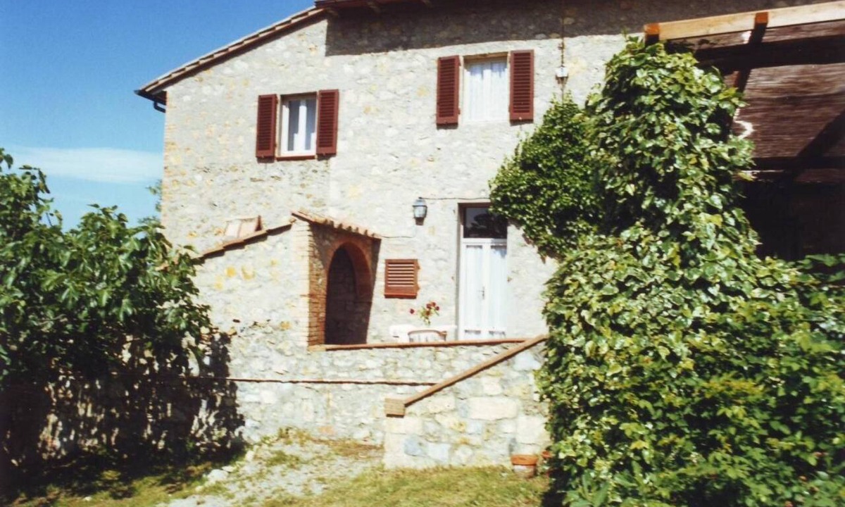 San Macario In Monte House | Semi detached house with panoramic terrace near San Gimignano