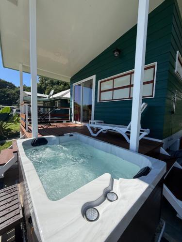 Teahupoo Ski Chalet | Tuava - Mirimiri Lodge