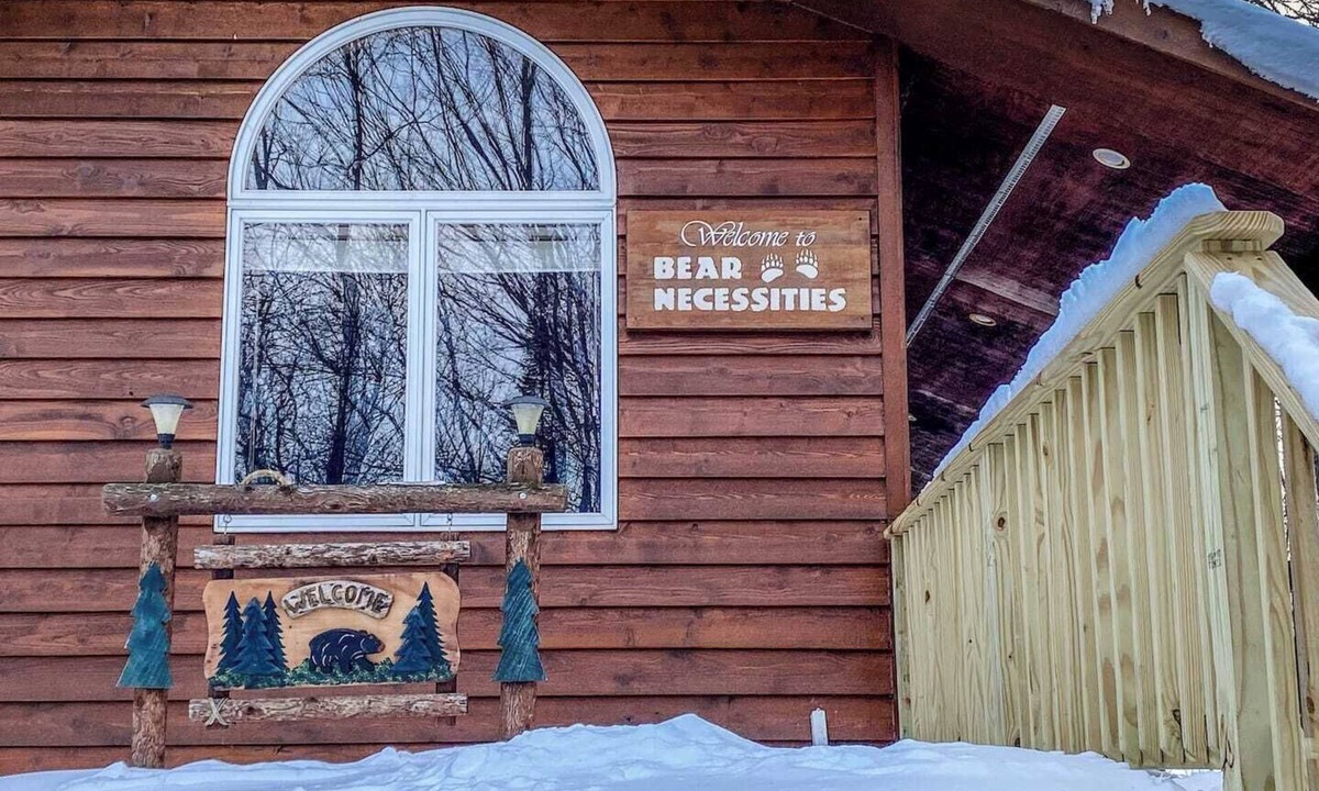 Bessemer Ski Chalet | Ultimate Luxury with Stunning Views-Trailside Home On Powderhorn Mtn With Hot Tub & Sauna