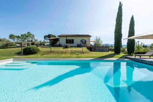 Montevarchi Villa | Villa al Vento by Mmega