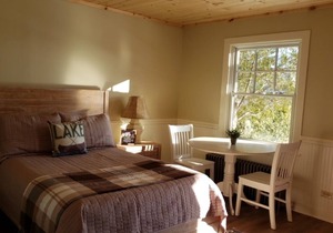 Family Suite with Mountain Views 12