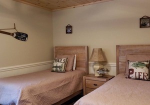Family Suite with Mountain Views 12
