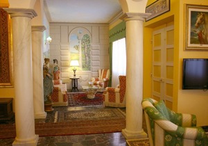 Luxury villa with private pool and large garden on the outskirts of Castiglion Fiorentino, reachable