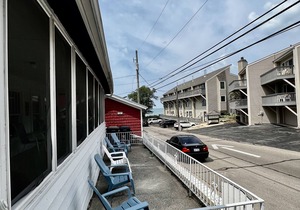 TOO QUTE! BEACH COTTAGE: NORTH BEACH! 4 BEDROOMS! 2.5 BATHS!