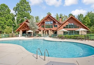 Ultimate Escape! 2 Amazing Units in Nature Setting, Near Little Pigeon River