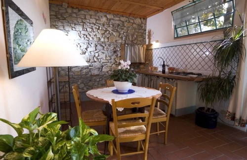 San Pietro in Bossolo Apartment | Apartment 'LEGNAIA' at IL BACIO Farmhouse