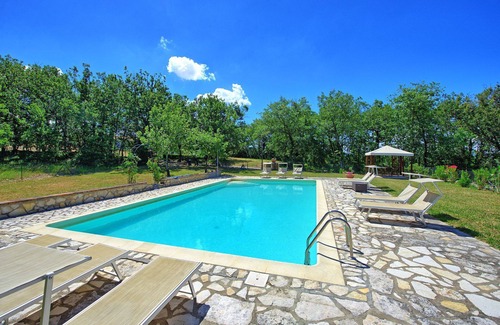 Barberino Tavarnelle Apartment | Beautiful apartment for 8 people with WIFI, pool and pets allowed, close to Greve In Chianti