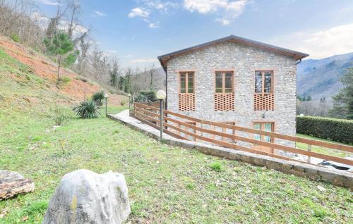 Borgo a Mozzano Apartment | Nice Apartment In Borgo A Mozzano