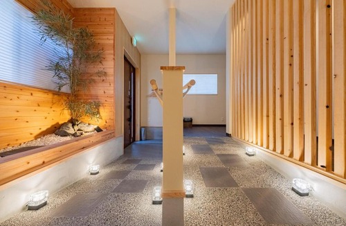 Minami Villa | 佑 一棟貸切 和と現代アートが融合した大きな一軒家 寝室5部屋