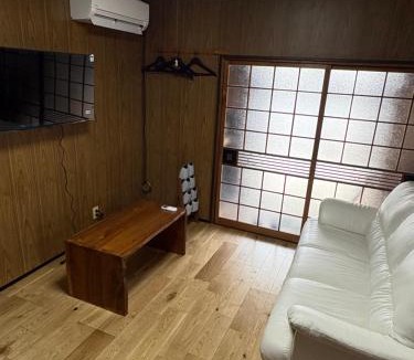 Omihachiman House | 日牟禮乃宿 日牟禮八幡宮徒歩4分ラコリーナ車4分
