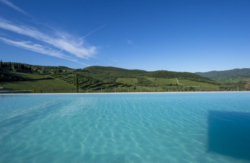 Panzano in Chianti Villa | 1300 m² Villa ∙ 18 bedrooms ∙ 37 guests
