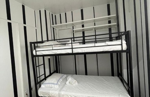 Hunters Point Apartment | 2 Bedrooms Flat 5 minutes from TIMES SQUARE