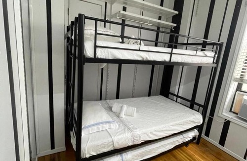 Hunters Point Apartment | 2 Bedrooms Flat 5 minutes from TIMES SQUARE