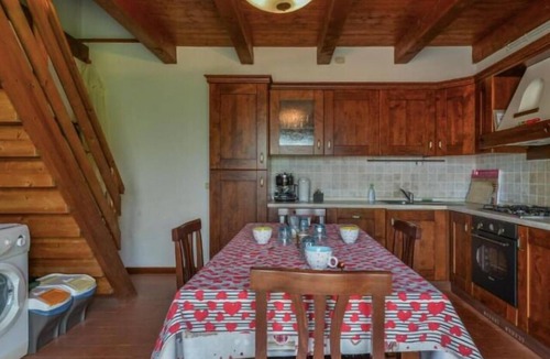Castel del Piano House | 3 Charming Private Homes with a Pool, BBQ, Wi-Fi, and Free Parking