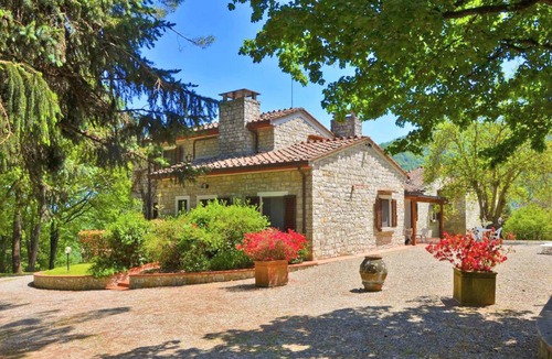 Borgo San Lorenzo Villa | 320 m² Villa ∙ 6 bedrooms ∙ 12 guests