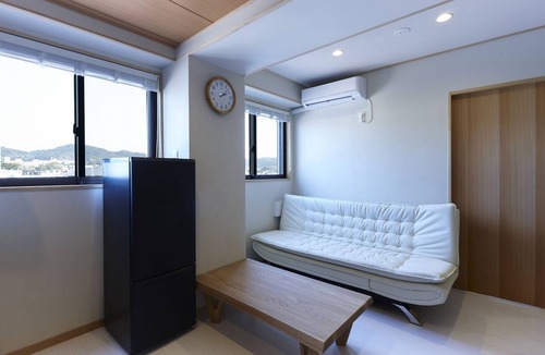 Kamininomiyacho Apartment | 4F | Riverside Suite Near Kyoto Sta. | Wood Bath | Family & Small Group welcome