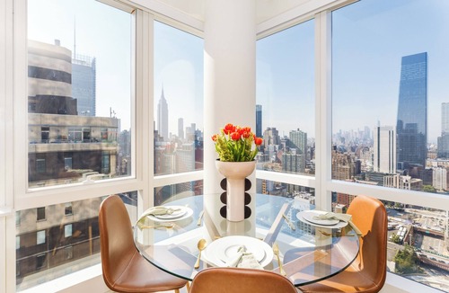 Midtown Condo | 5 Star Luxury 2-bedroom KING Beds condo with best views of Empire State Building