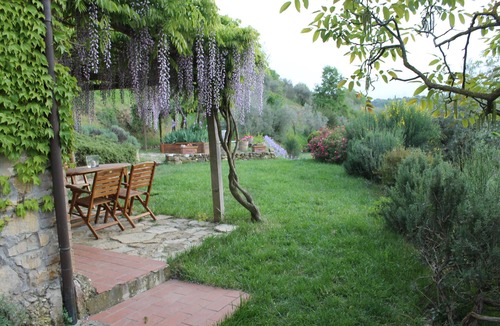 San Pietro in Bossolo Apartment | Apartment 'LEGNAIA' at IL BACIO Farmhouse
