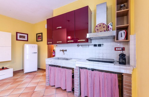 Colle di Val d'Elsa Apartment | Apartment 'Casa Parco Dell'Elsa' with Wi-Fi and Air Conditioning