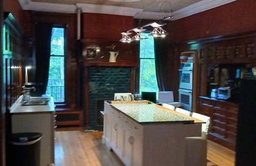 Downtown Minneapolis House | Architect's Brownstone Mansion 6B6B, Porch, Garden