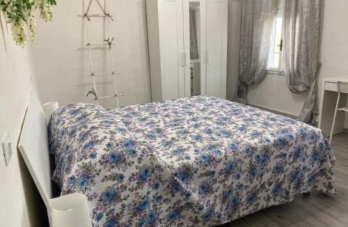 Usigliano Apartment | B&B La Petite Maison soggiorno con vista