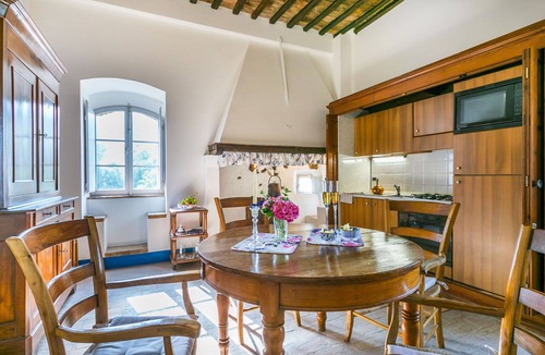 Stigliano Apartment | Beautiful apartment for 3 people with WIFI, TV, patio, pets allowed and panoramic view
