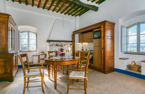 Stigliano Apartment | Beautiful apartment for 3 people with WIFI, TV, patio, pets allowed and panoramic view
