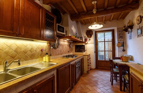 Sarteano Villa | beautiful villa ada belriguardo overlooking the city