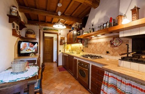 Sarteano Villa | beautiful villa ada belriguardo overlooking the city