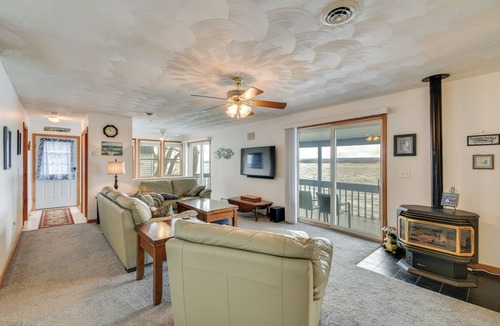 Town of Ledyard House | Boat, Grill & Unwind: Lakefront Cayuga Home!