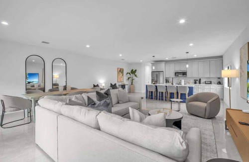 West Little Havana Apartment | Casa Amoret – Brand New Relaxing Retreat