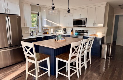 Athens House | Charming 3-bedroom house in the Catskills-Sleepy Hollow Lake community