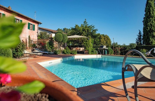 San Gimignano Villa | Charming 4-bedroom villa in San Gimignano with private pool, hot tub and gym.