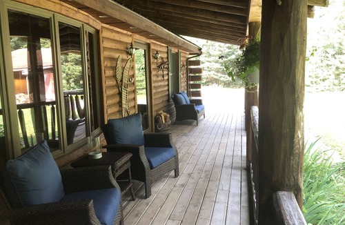 Cheboygan House | Charming and Secluded Log Cabin Near Mackinaw City and Mackinac Island!