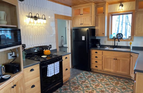Wakefield House | Charmingly renovated 1920's ski cottage in Indian Village in Wakefield.