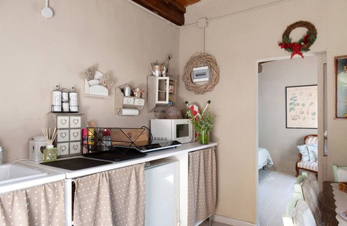 Crespina Cottage | Cottage 'Il Nido' with Private Garden and Wi-Fi