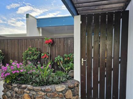 Paea House | Cozy House in a private complex